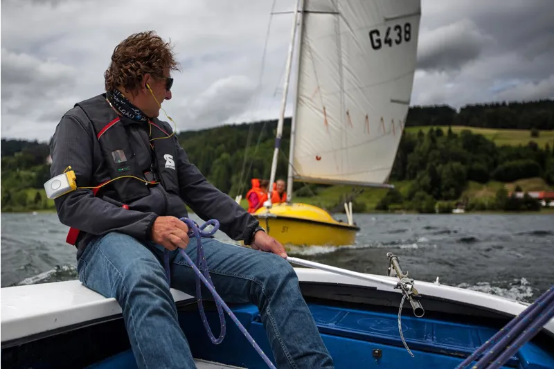 With the CEECOACH PLUS, you’ll never miss a word. Ideal for water sports like sailing, kayaking, and wakeboarding, it provides clear communication between team members, whether you're coordinating maneuvers or sharing safety information. 